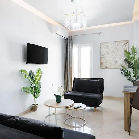 Noir - Close To Chania Center Apartment *