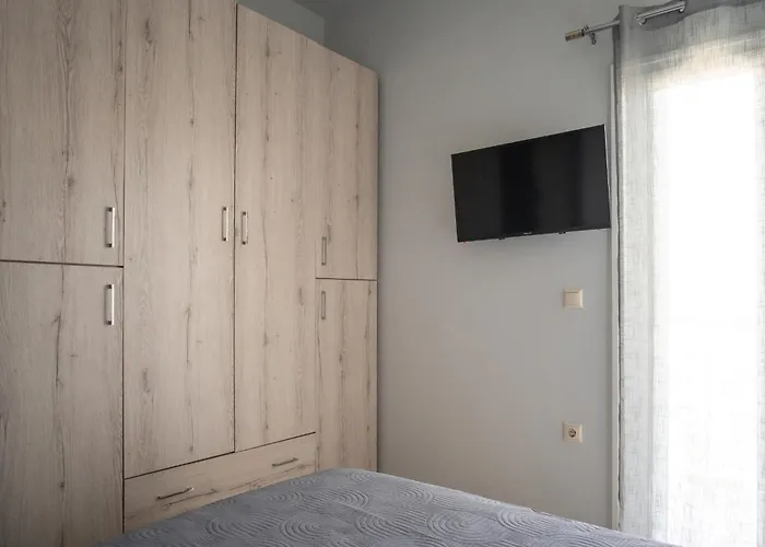 Noir - Close To Chania Center Apartment